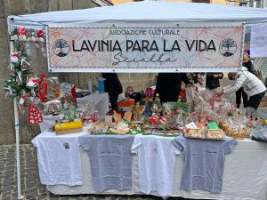 Capranica - Il mercatino natalizio dell’associazione Lavinia para la vida - Scialla
