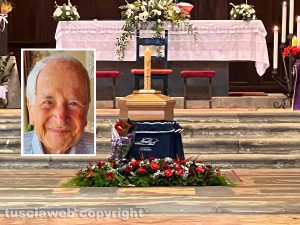 Viterbo - Il funerale di Santino Clementi - Nel riquadro: Santino Clementi