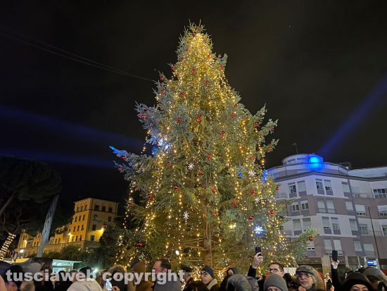 Viterbo - Accensione albero di Natale 