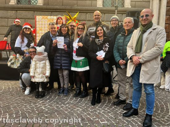 Viterbo - Tombola di Natale a piazza della Repubblica 