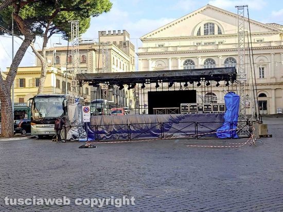 Viterbo - Il palco del concerto di Cristina D'Avena