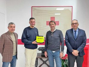 Cri - Il defibrillatore donato