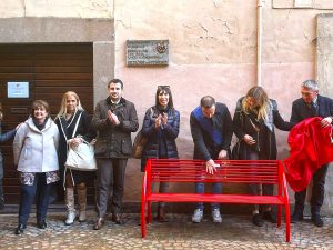 Provincia di Viterbo - Inaugurazione panchina rossa