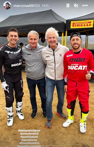 Sport - Motocross - Alessandro Lupino con Tony Cairoli e i responsabili Ducati