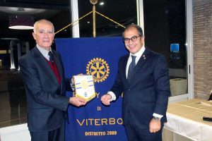 Viterbo - Il generale Tullio Del Sette al Rotary club 