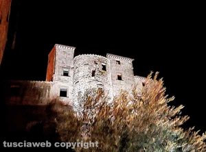 Bassano in Teverina di notte