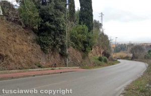 Viterbo - Il marciapiede verso Valle Faul