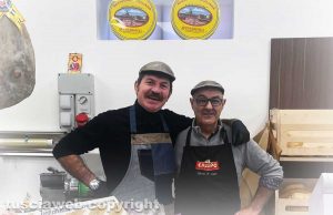 Viterbo - Riaperto lo storico alimentari La Pagnottella - Roberto Pinzaglia e Massimo De Santis