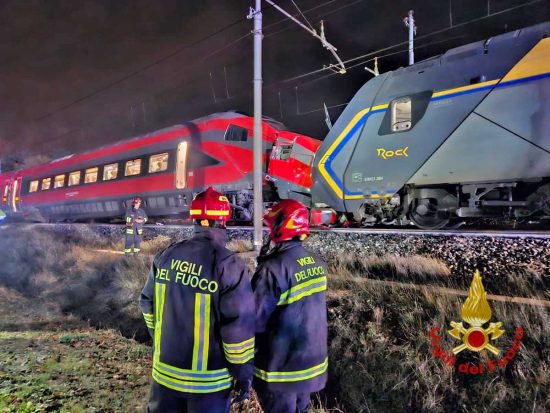 Urto fra due treni a Faenza