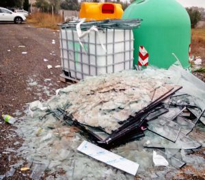 Viterbo - Rifiuti all'area ecologica San Lazzaro