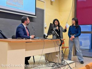 Viterbo - Alcuni studenti dell'Unitus presentano il podcast