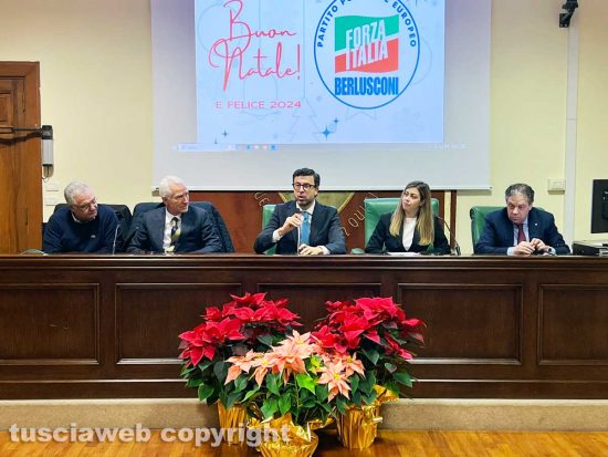 Viterbo - Il brindisi di Forza Italia a palazzo Gentili