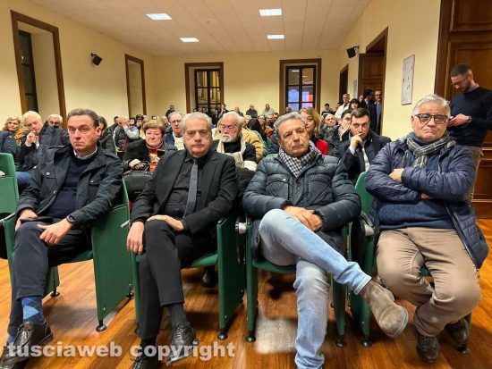 Viterbo - Il brindisi di Forza Italia a palazzo Gentili