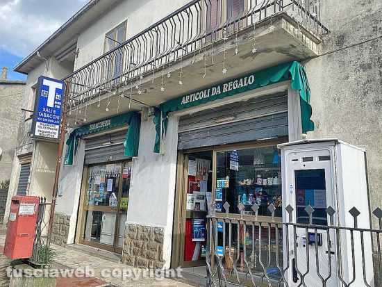 Montefiascone - La tabaccheria di Fabrizio Pappalardo