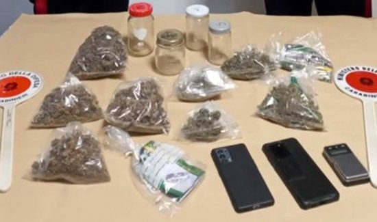 Capodimonte - Carabinieri - La droga sequestrata