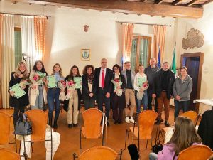 San Lorenzo Nuovo - La comunità ha festeggiato i suoi neo-laureati