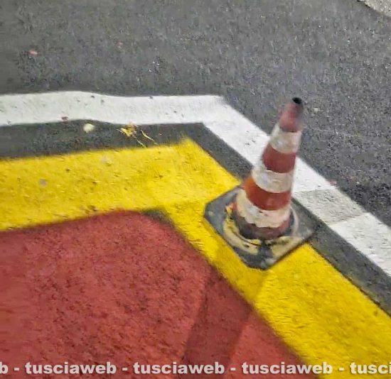 Viterbo - La pista ciclabile più bizzarra del mondo con "curve" a 90 gradi
