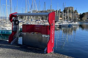 Capodimonte - Il CollecThor installato al porto