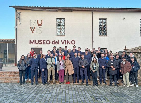 Gli studenti dell’istituto F. Morano di Caivano in visita a Intrecci