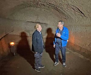 Il giornalista Osvaldo Bevilacqua in tour alla Viterbo sotterranea
