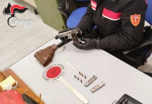 Fiamignano - Utilizzava banconote false per dare il resto ai clienti