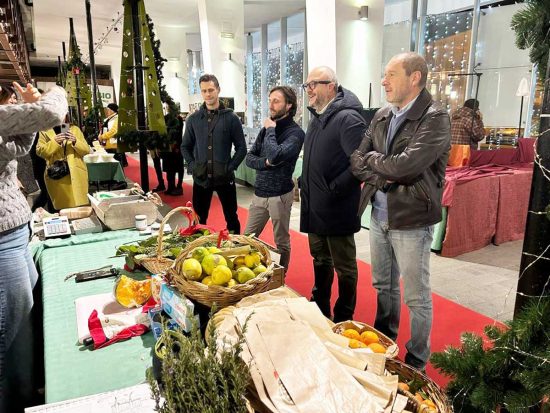 Viterbo - “DegustiAmo il Natale” - Fabrizio Fiorucci (Pres. Tuscia in Bio), Francesco Amendola (Pres. di Cooperazione contadina), Mauro Rotelli (Pres. della commissione ambiente della Camera), Silvio Fanco (Ass. allo Sviluppo economico)