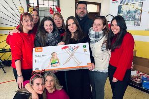 Vallerano - I ragazzi del Consiglio giovani donano materiale alle scuole