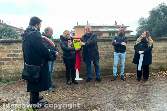 Barbarano Romano - La consegna del defibrillatore