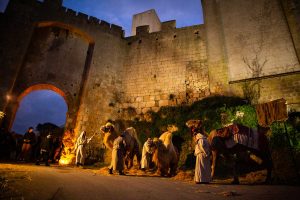 Presepe vivente di Tarquinia - I Re Magi a dorso di cammello