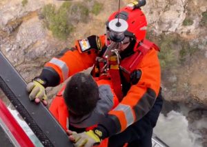 Grosseto - Barca contro gli scogli a Porto Ercole