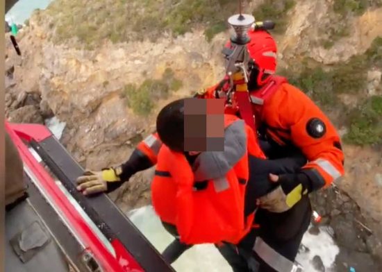 Grosseto - Barca contro gli scogli a Porto Ercole