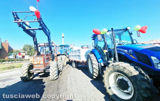 Orte - Agricoltori al casello autostradale