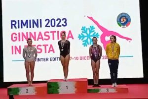 Sport - Ginnastica artistica - Asd Cynisca - La premiazione di una delle atlete