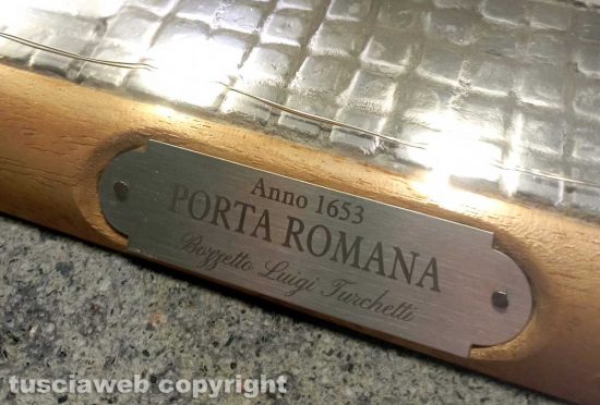 Un bozzetto in argilla di Porta Romana