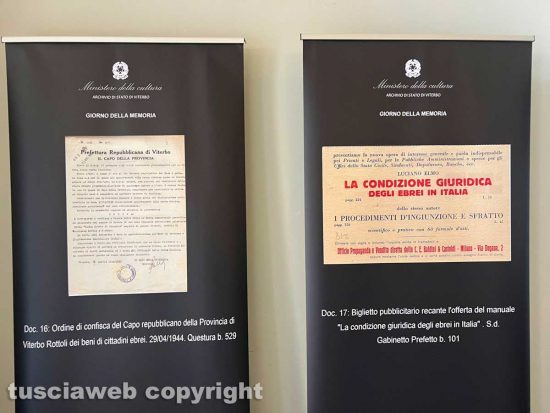 La mostra dell’archivio di stato nel foyer del teatro