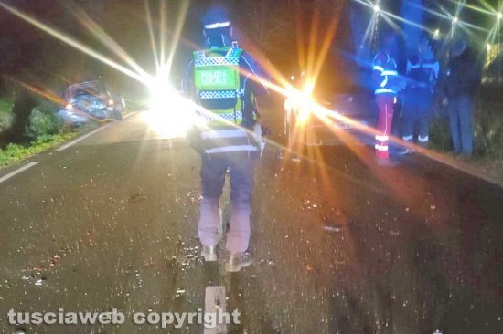 Viterbo - Scontro tra auto sulla Cassia Sud, una donna ferita