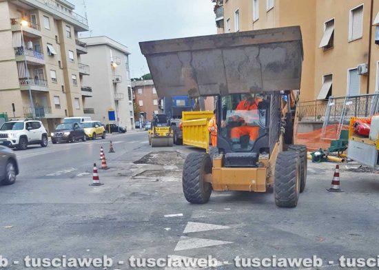 Civitavecchia - Lavori di riasfaltatura
