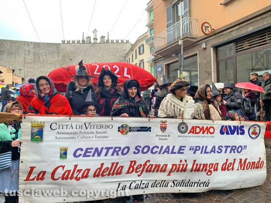 Viterbo - La calza della Befana più lunga del mondo - Edizione 2024