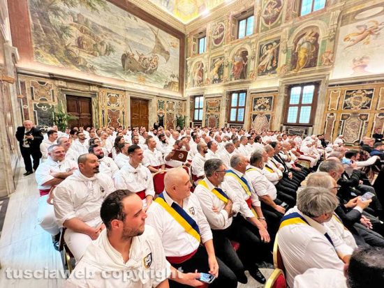 Roma - I facchini di Santa Rosa in udienza da Papa Francesco