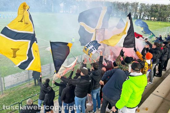 Sport - Calcio - Fc Viterbo - I tifosi in tribuna