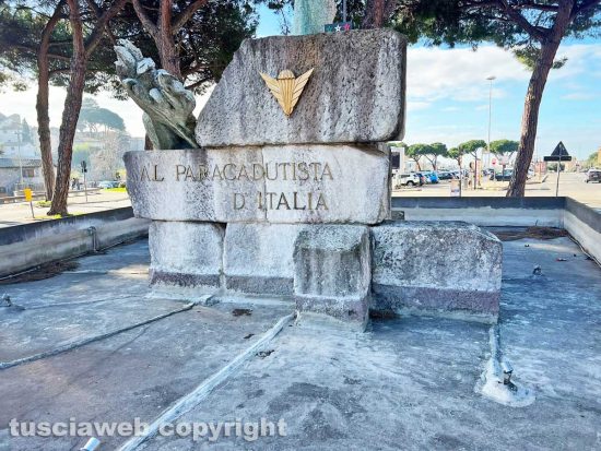 Viterbo - La fontana del Sacrario
