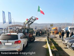 Orte - Agricoltori al casello autostradale