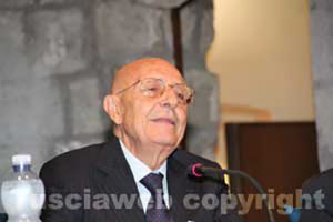 Sabino Cassese