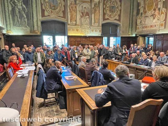 Viterbo - Consiglio straordinario sullo stadio Rocchi