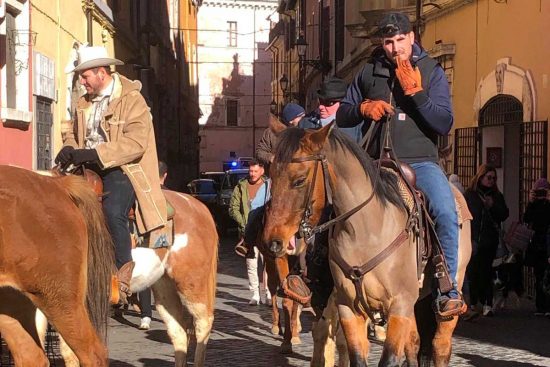 Civita Castellana - La processione per Sant'Antonio
