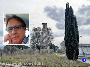 Viterbo - La rotatoria del Poggino con Sinfonia d’archi - Nel riquadro Angelo Russo