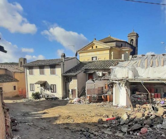 Canale Monterano - Concluso l'intervento dei vigili del fuoco dopo l'esplosione