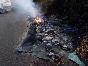 Viterbo - A fuoco i cassonetti dell’isola ecologica di strada Signorino