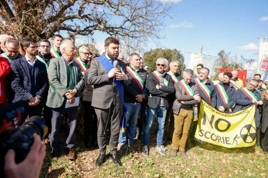 Marcia per dire No al deposito di scorie nucleari nella Tuscia