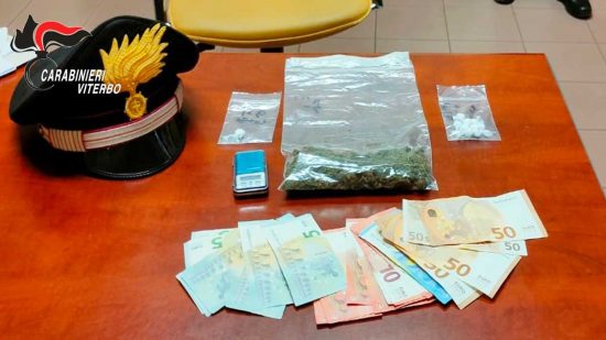 Bolsena - Carabinieri - La droga sequestrata